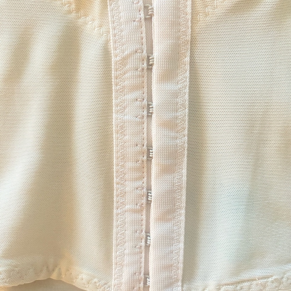 Carnival vintage women's cream bustier corset size 34B fairy castlecore regency - Picture 12 of 14